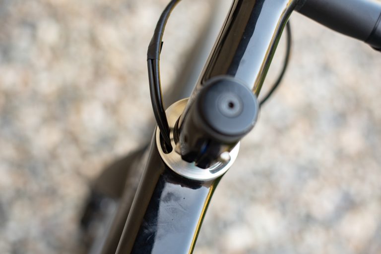 The Jury’s In: What Bike Mechanics Really Think About Internal Cable Routing Headsets