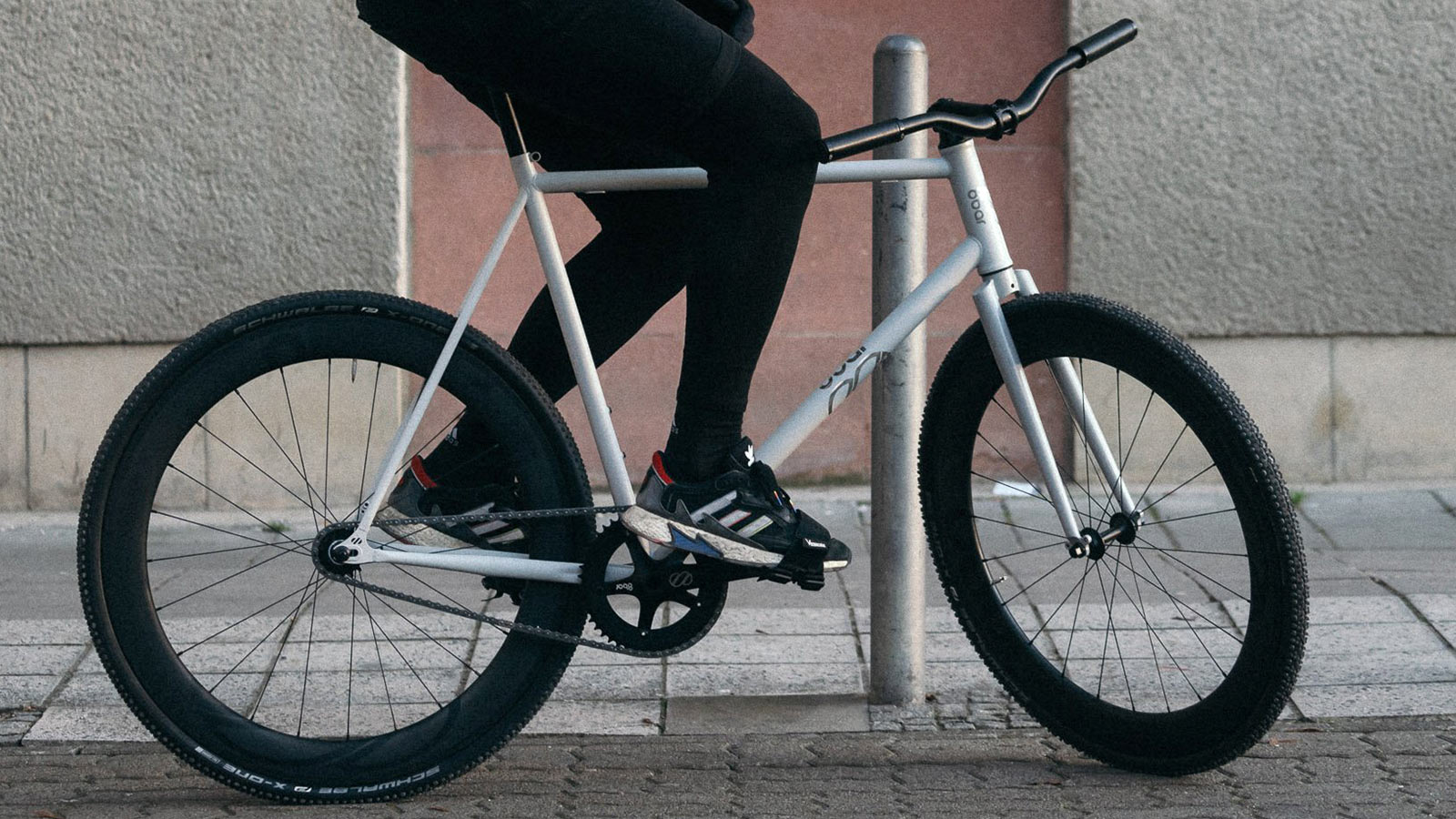 8bar Neukln steel v2 bicicletta fixie singlespeed versatile ed economica, foto di Stefan Haehnel, tracklocross
