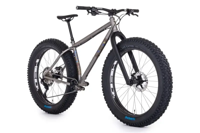 Moots Forager vista laterale anteriore