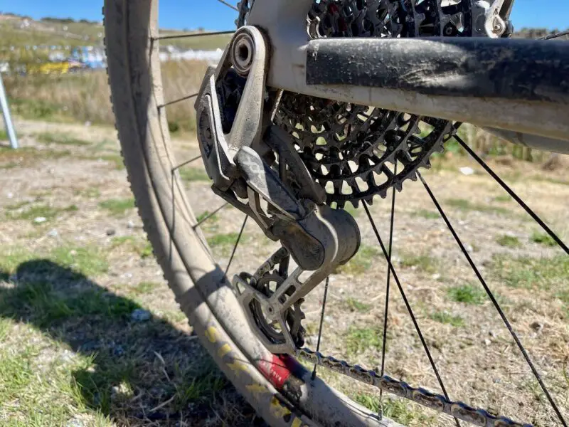 Pro Bike Check - Keegan Swensons Santa Cruz Blur con prototipo RockShox SID posteriore