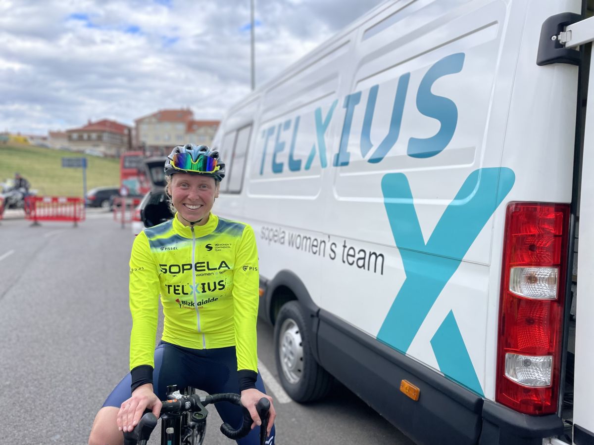 Il ciclista statunitense Allison Mrugal fa il salto nel WorldTour a La Vuelta Femenina con Sopela