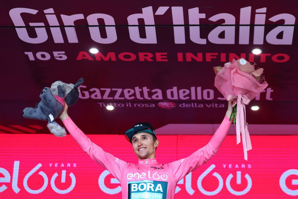 Jai Hindley won the 2022 Giro d