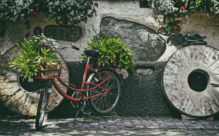La bicicletta ibrida: la soluzione perfetta per la mobilità sostenibile e versatile