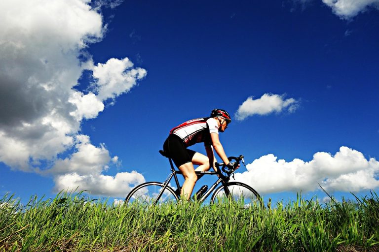 Scopri i migliori rulli per bici da casa: allenamento indoor al top della performance!