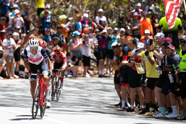 La collina di Willunga è tornata – Svelati i percorsi per uomini e donne del Tour Down Under 2024.