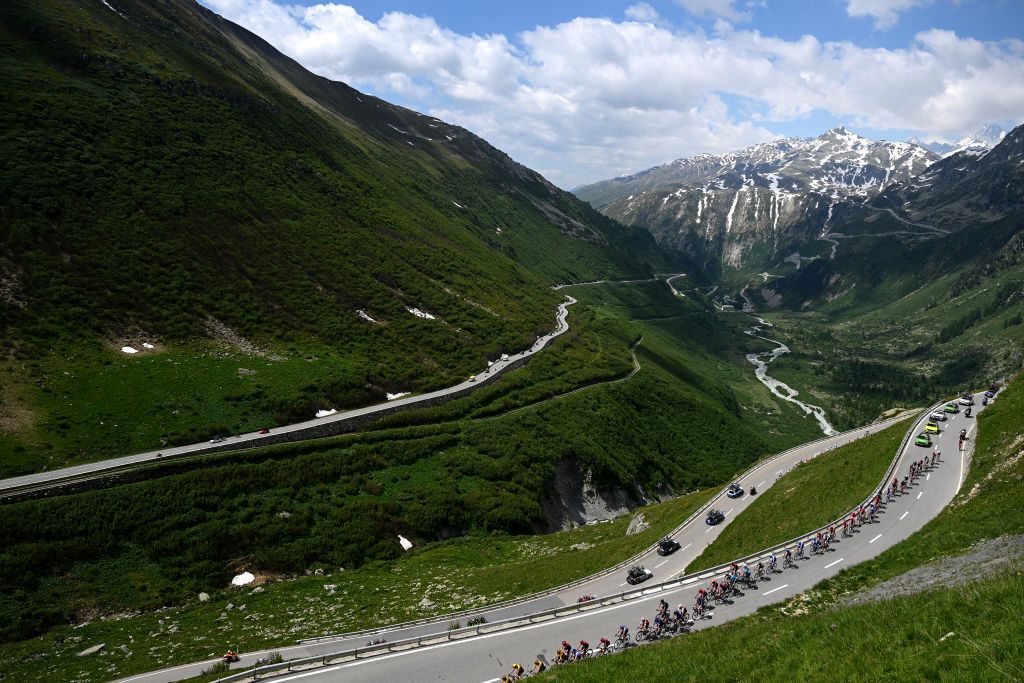 Stage 5 of the Tour de Suisse 2023 heading toward La Punt