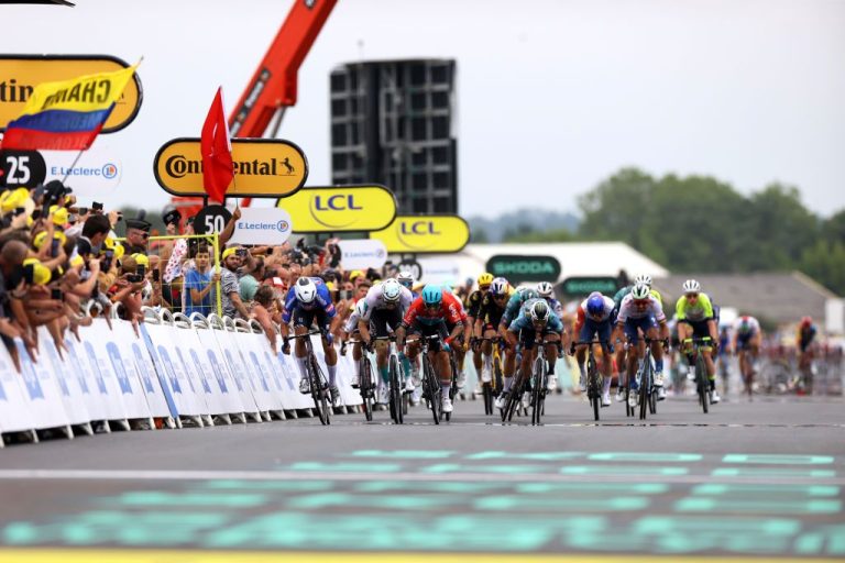 La scommessa tardiva non è vincente poiché Mark Cavendish non raggiunge il record del Tour de France.