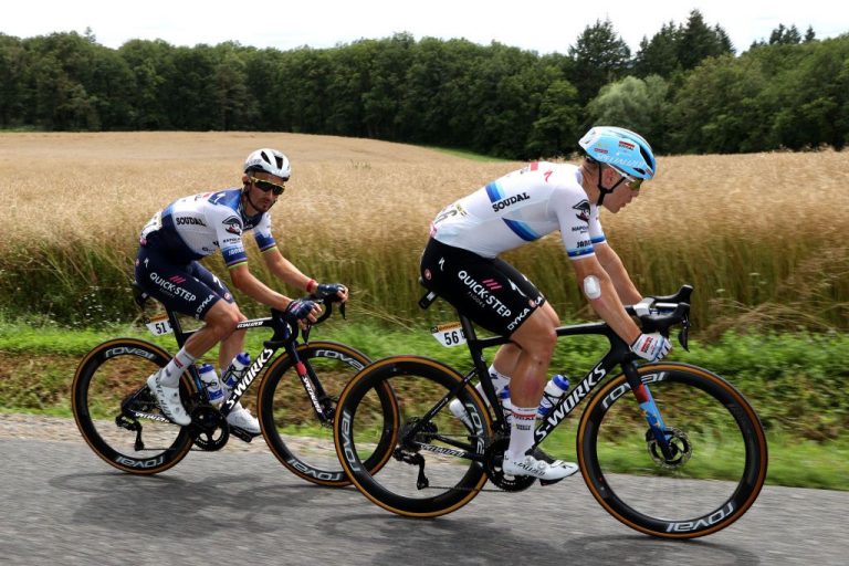 La siccità del team Soudal-QuickStep al Tour de France continua: Jakobsen salta lo sprint della tappa 11