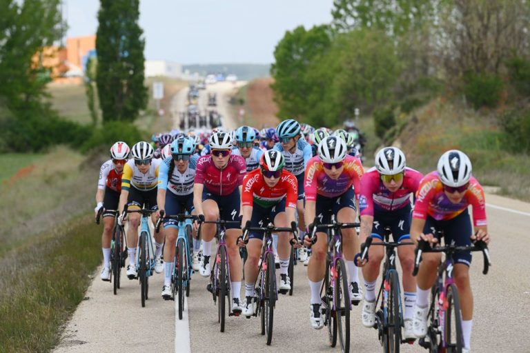 SD Worx cerca Vollering per cercare il passaggio al giallo al Tour de France Femmes