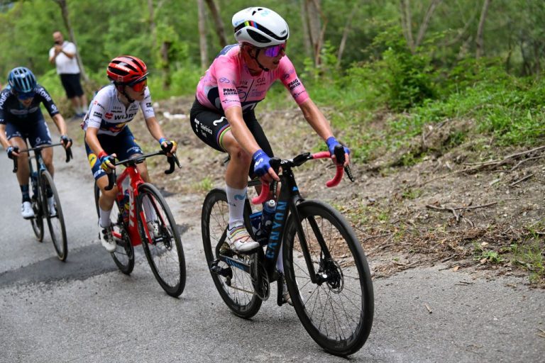 Van Vleuten continua a dominare nella settima tappa del Giro Donne